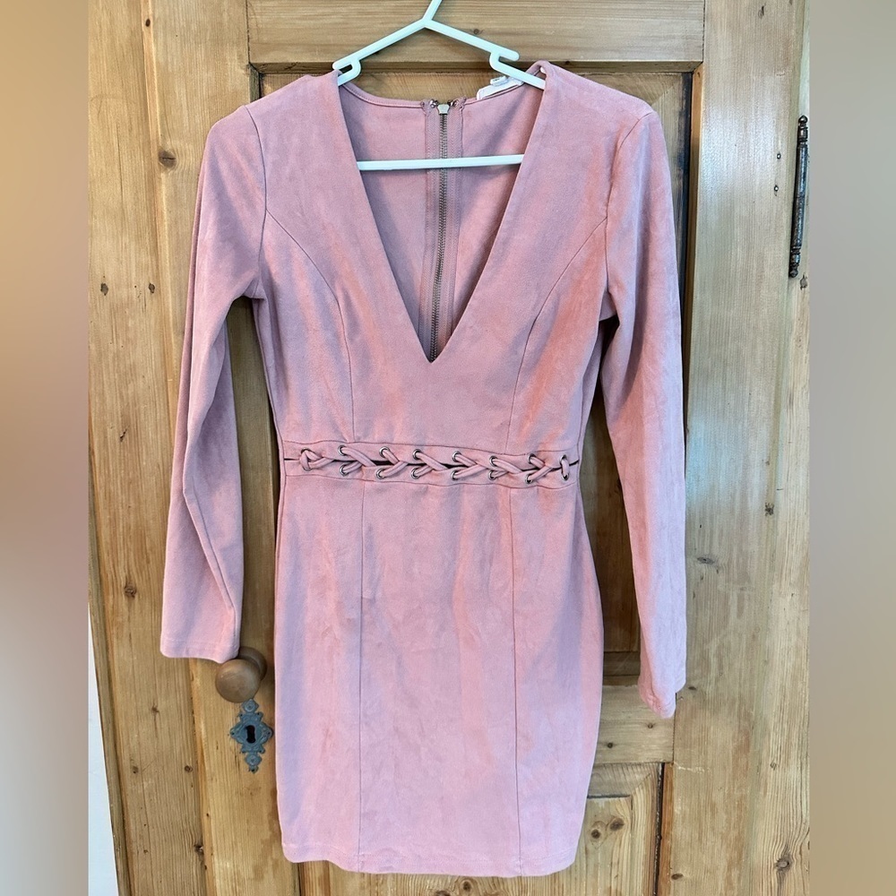 A’GACI Rosey Pink Suede Dress w/Cute Waist Detailing Size Small